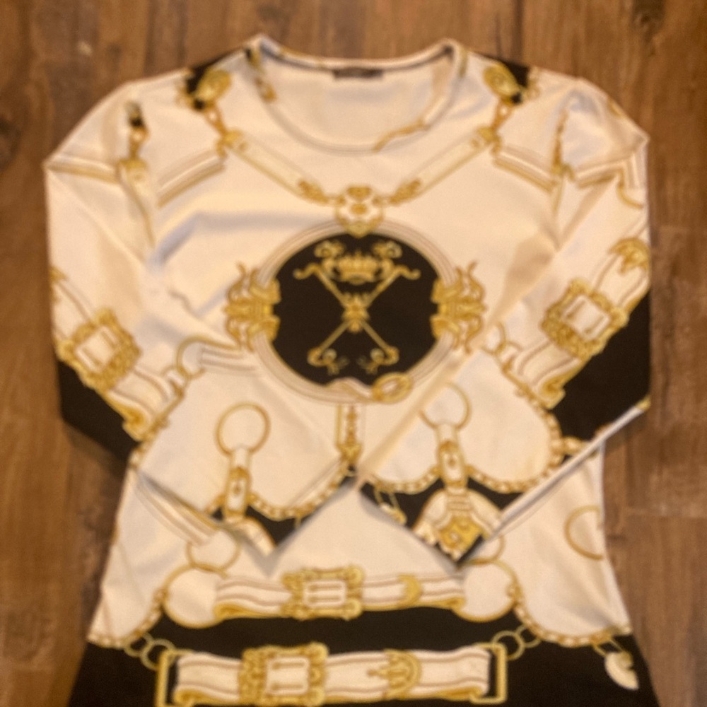J.McLaughlin Catalina Cloth Medallion Chain Equestrian Crown Print Resort Top - Picture 7 of 16